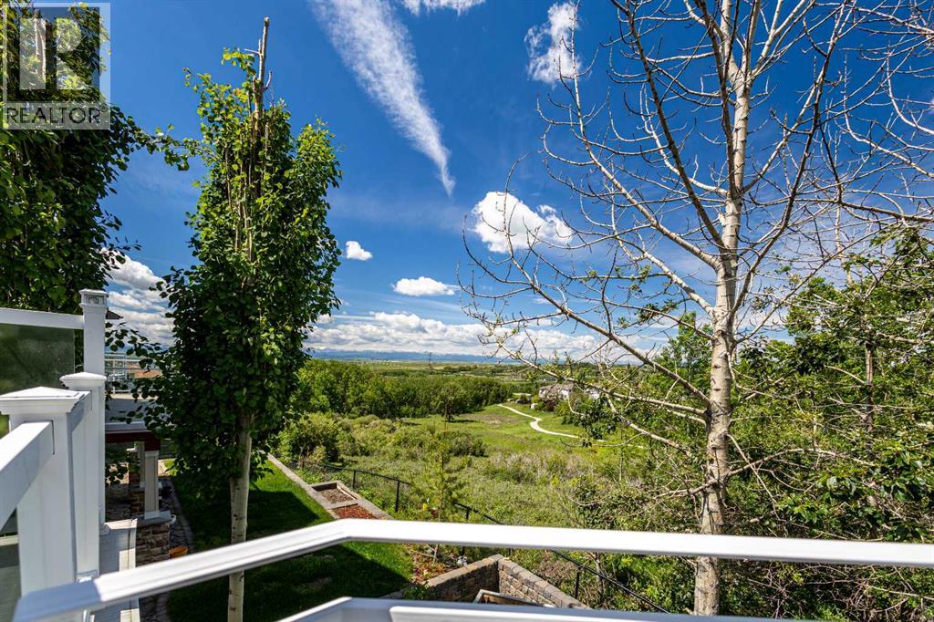 76 Rockywood Park Nw Property Photo 1