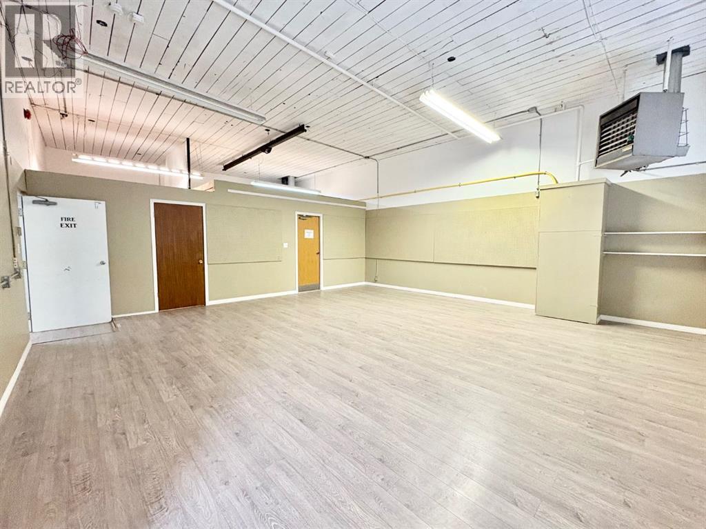 204 Main Street Ne Property Photo 17