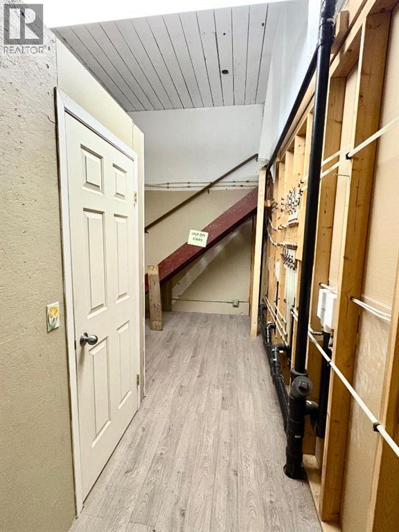 204 Main Street Ne Property Photo 18