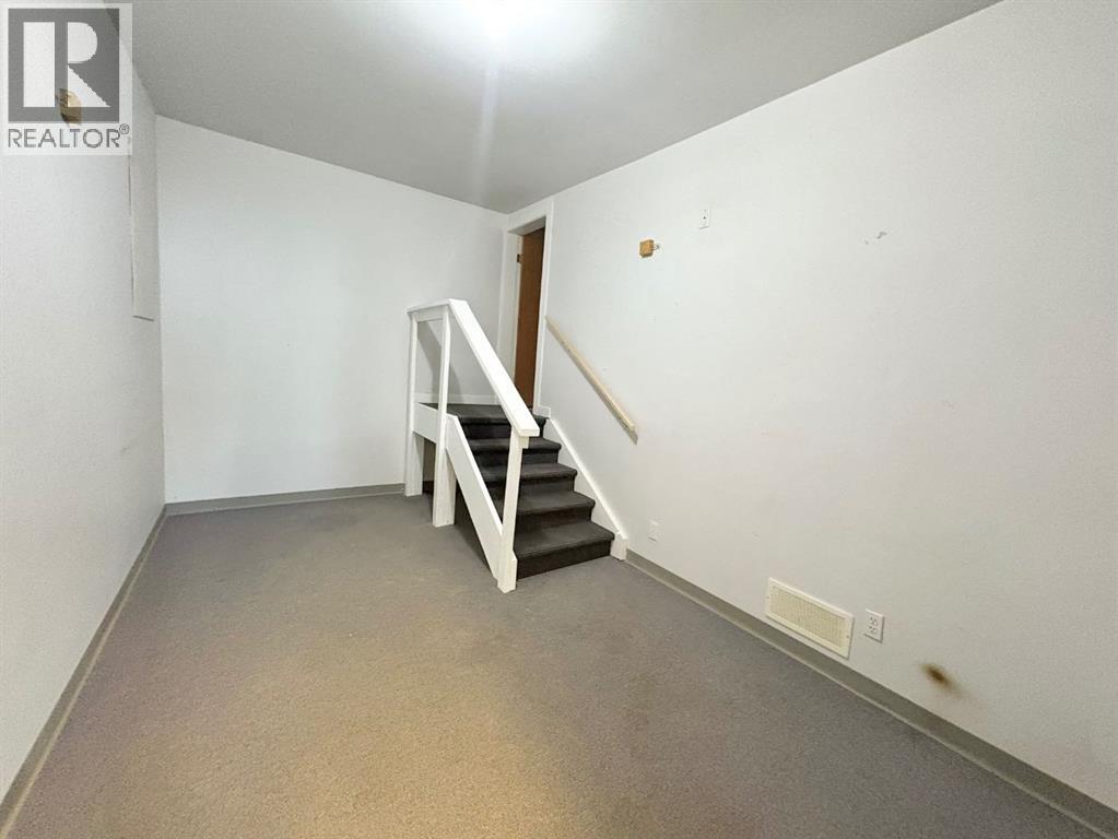 204 Main Street Ne Property Photo 23