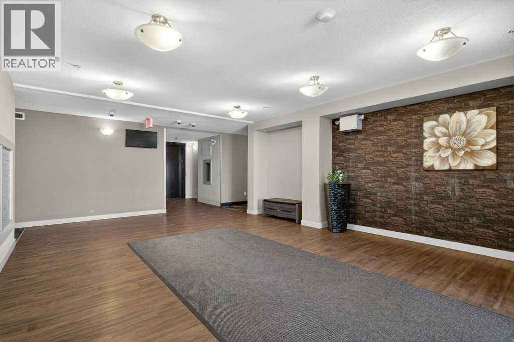 7210 80 Avenue Northeast Property Photo 3