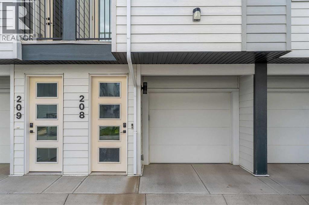 101 Panatella Square Northwest Property Photo 2