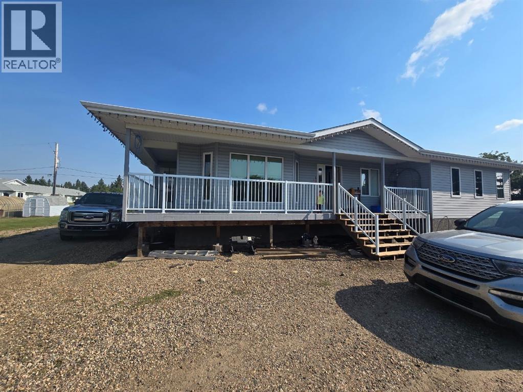 103 2nd Avenue W Property Photo 1