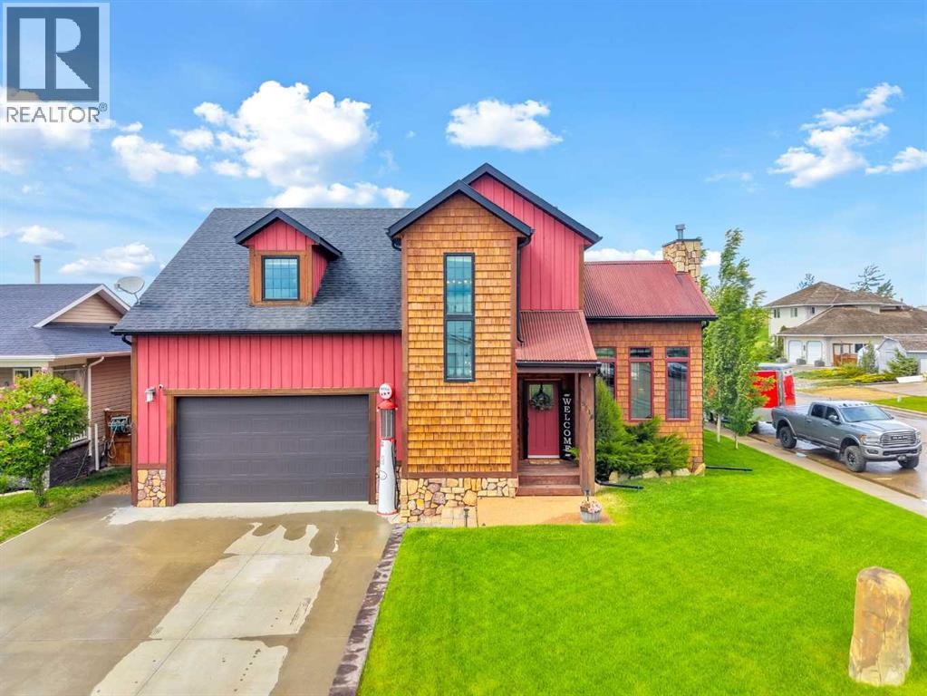 5518 52 Street Close Property Photo 1
