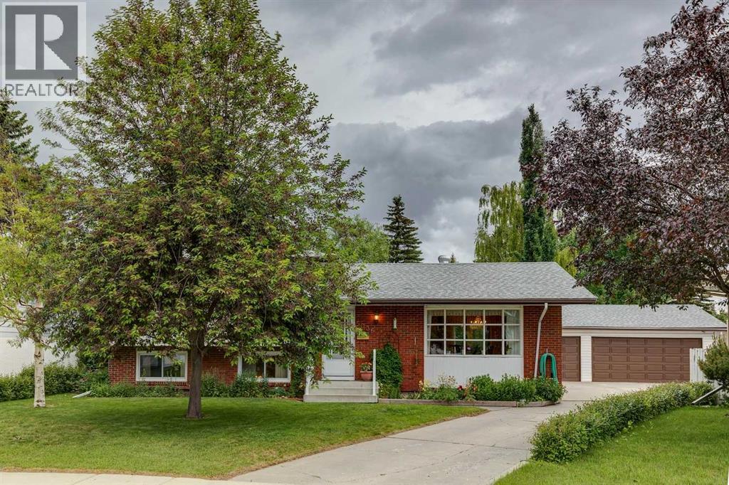 5036 Vallance Crescent Nw Property Photo 1