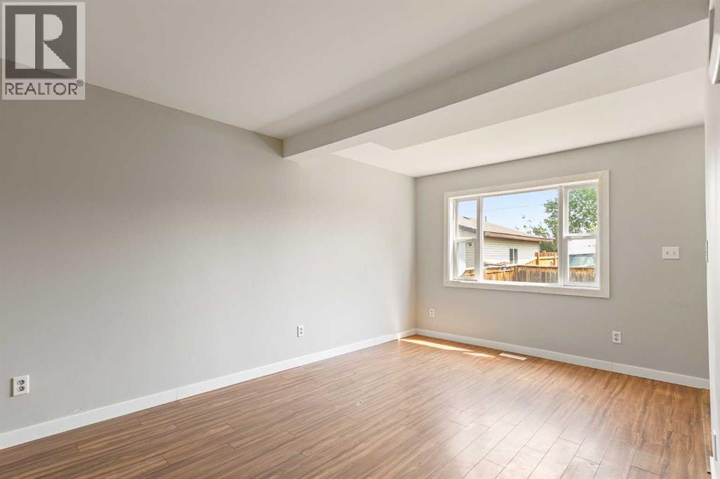 19 Third Avenue Southeast Property Photo 5