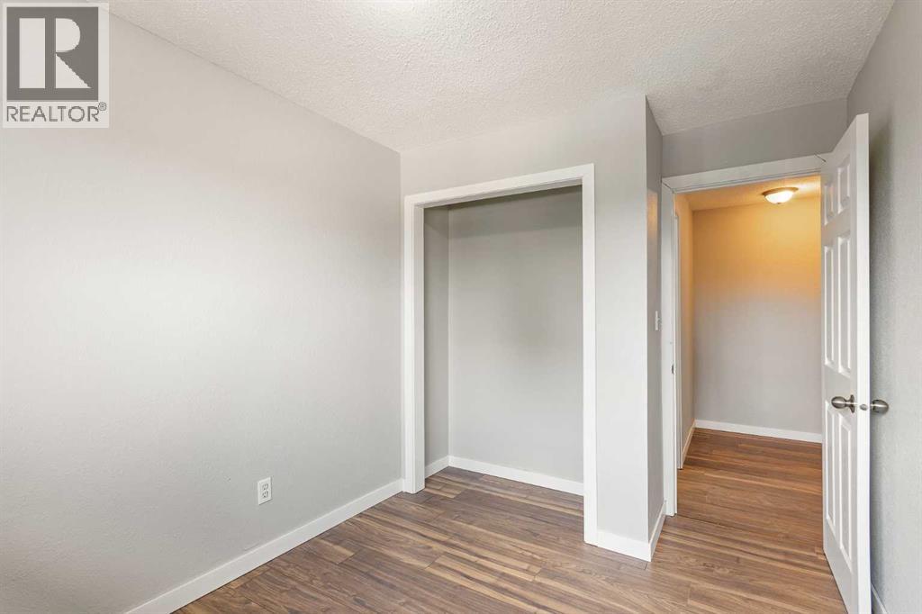 19 Third Avenue Southeast Property Photo 16