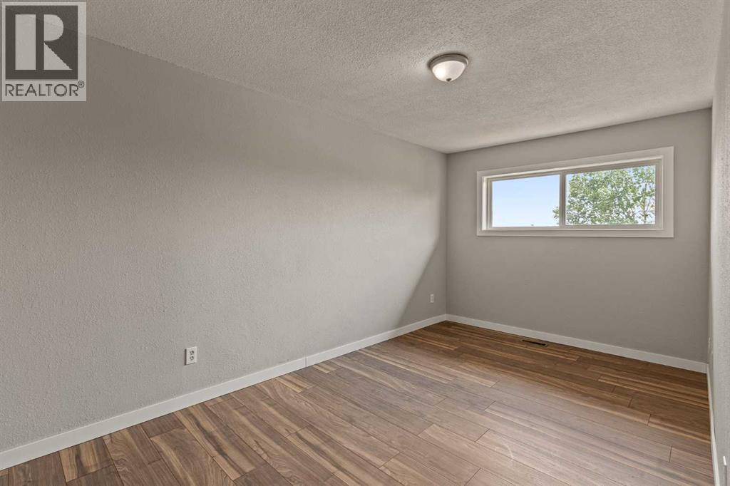 19 Third Avenue Southeast Property Photo 19