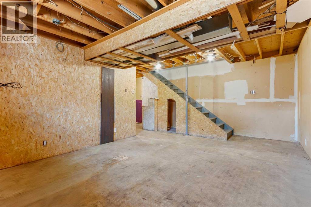 19 Third Avenue Southeast Property Photo 23
