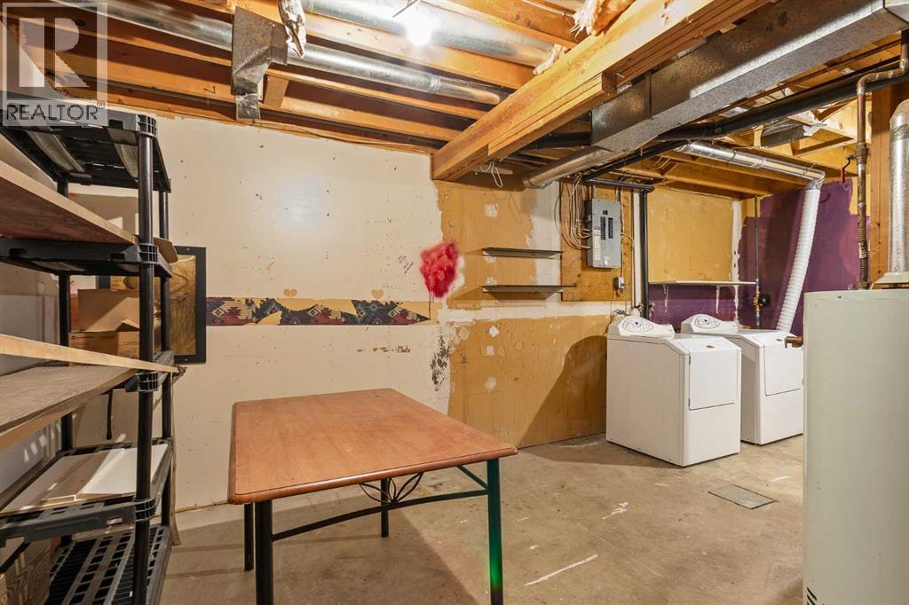19 Third Avenue Southeast Property Photo 28