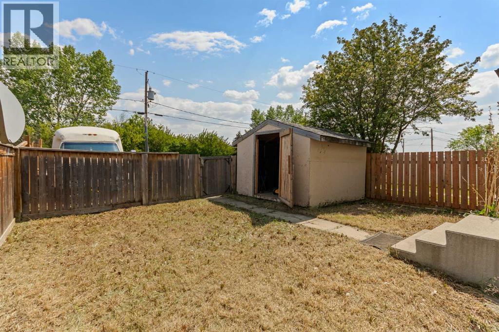 19 Third Avenue Southeast Property Photo 30