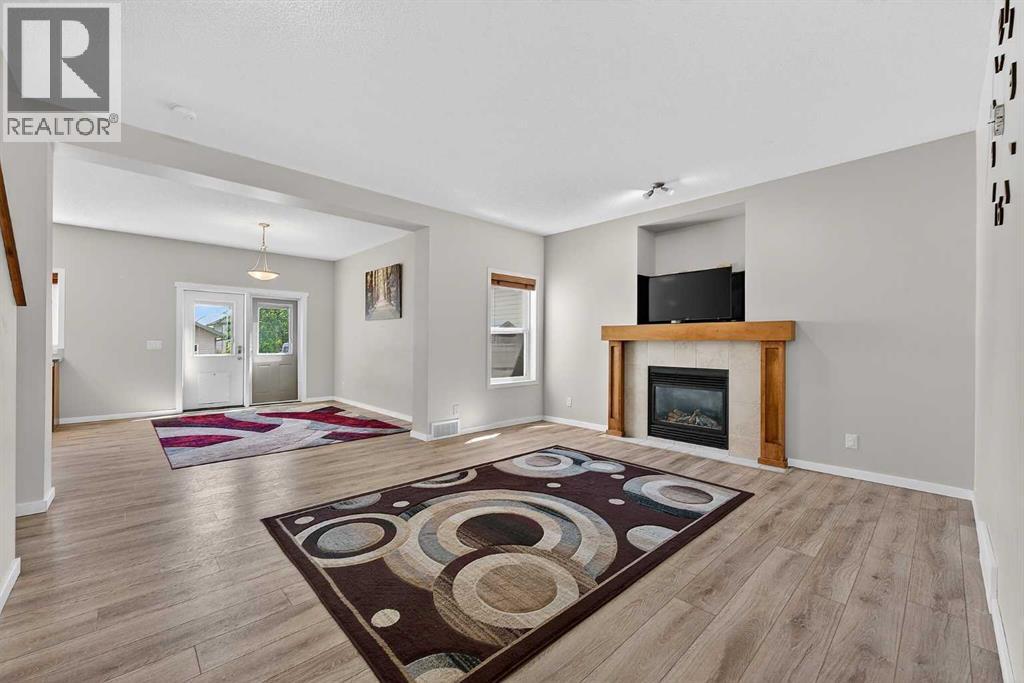 52 Reunion Close Nw Property Photo 5