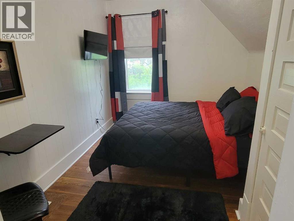 5205 52 Avenue Property Photo 23