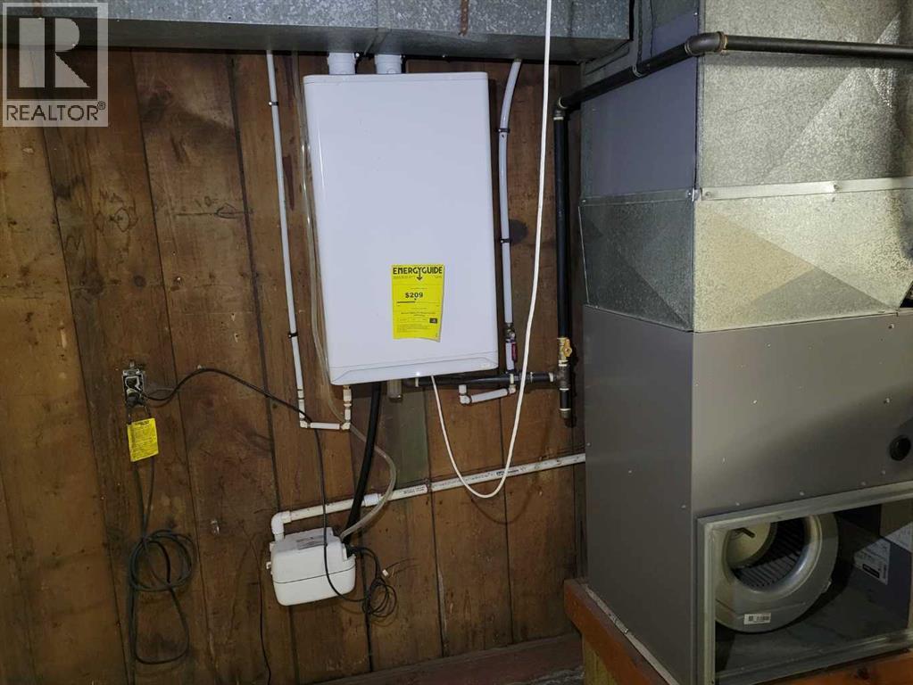 5205 52 Avenue Property Photo 34