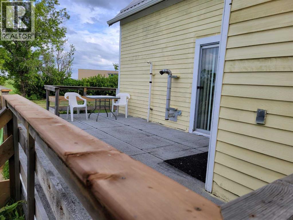 5205 52 Avenue Property Photo 37