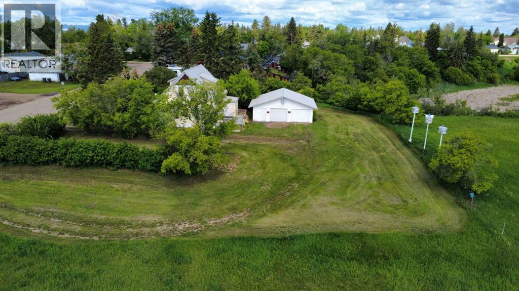 5205 52 Avenue Property Photo 43