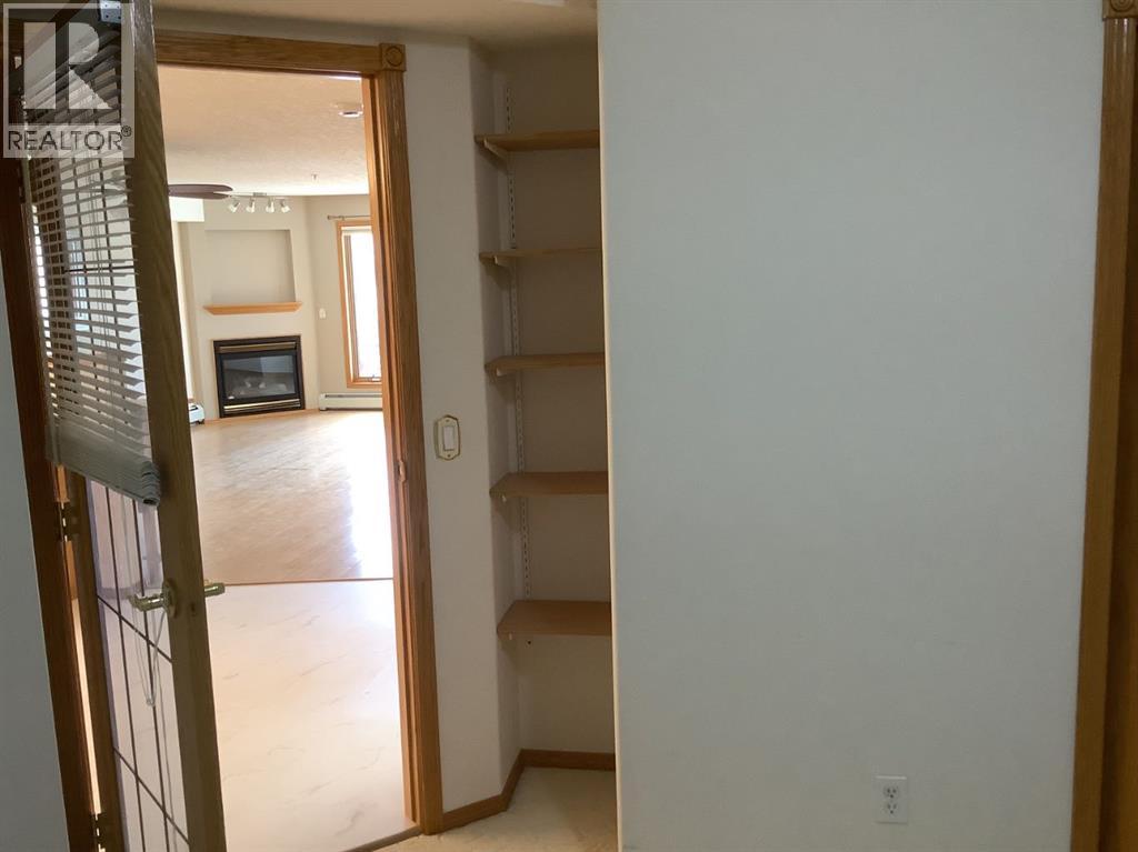 4805 45 Street Property Photo 21