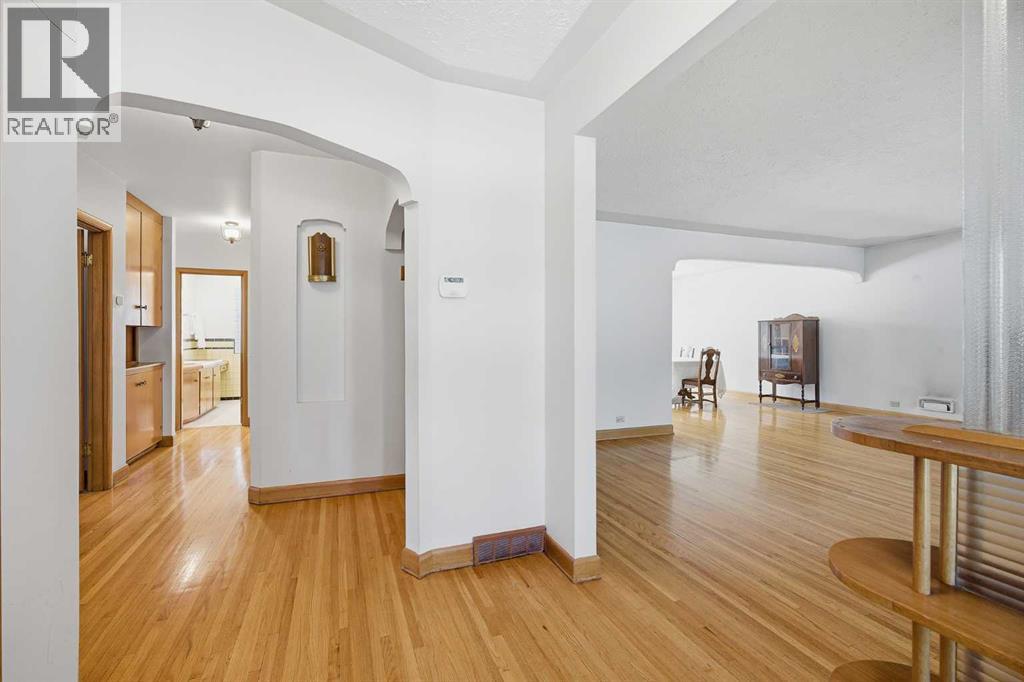 1738 Suffolk Street Sw Property Photo 6