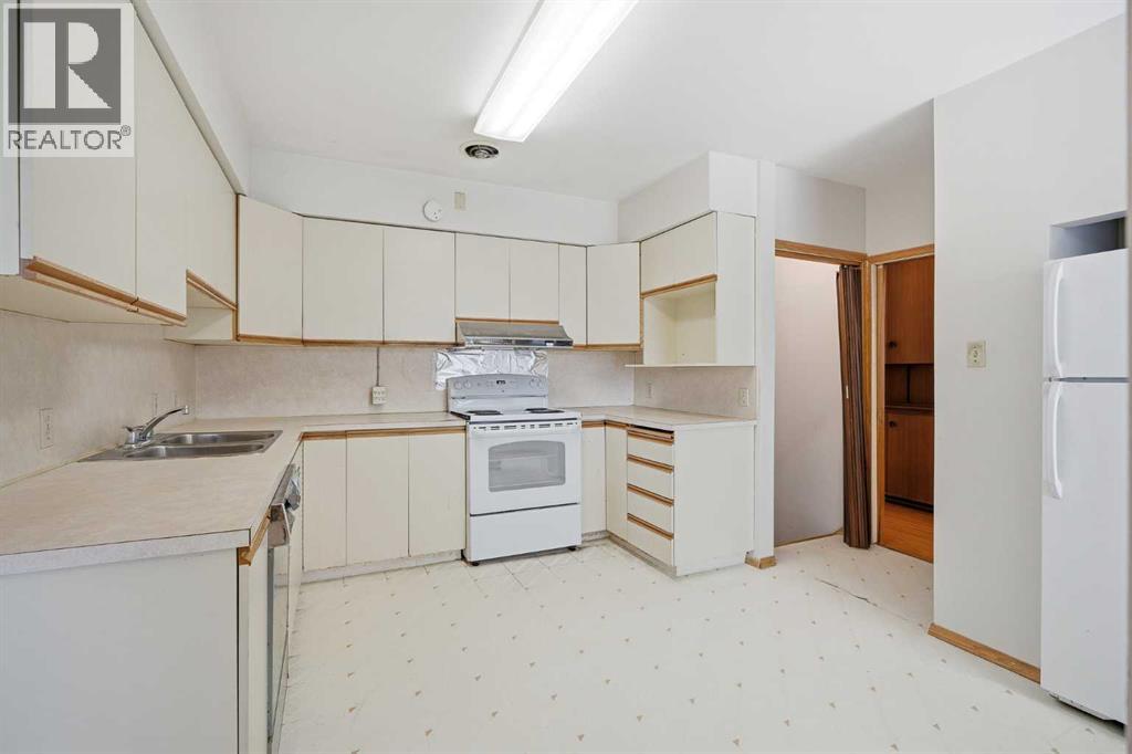 1738 Suffolk Street Sw Property Photo 11