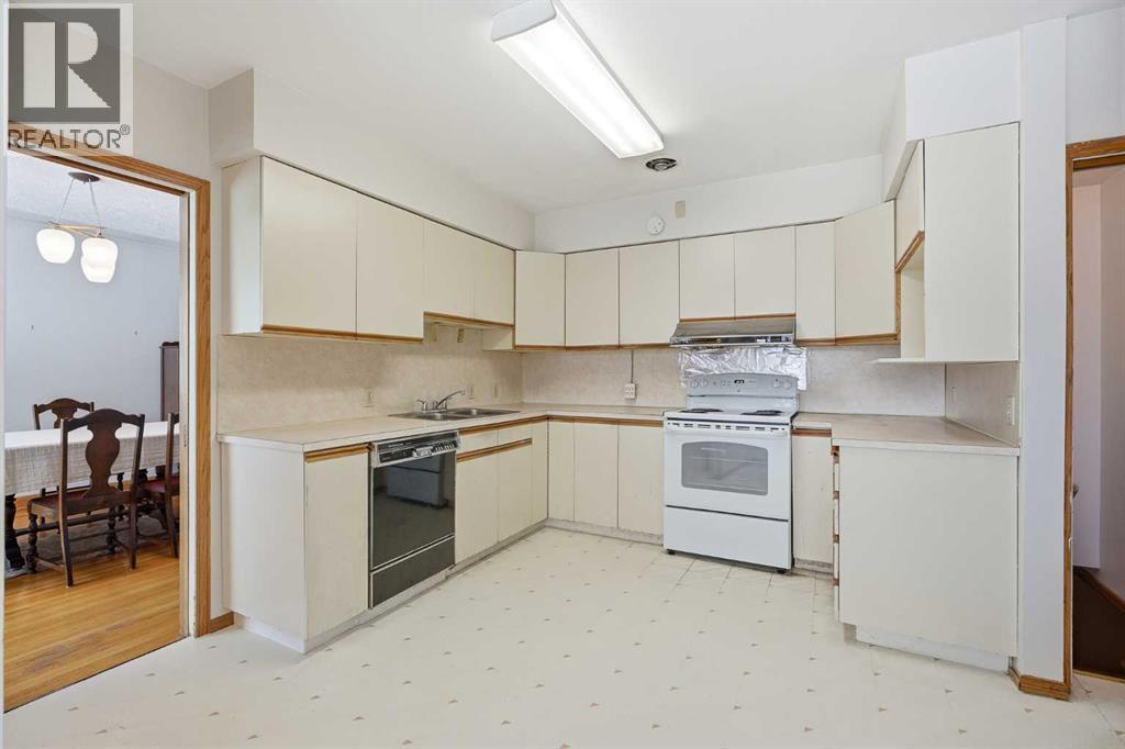 1738 Suffolk Street Sw Property Photo 12