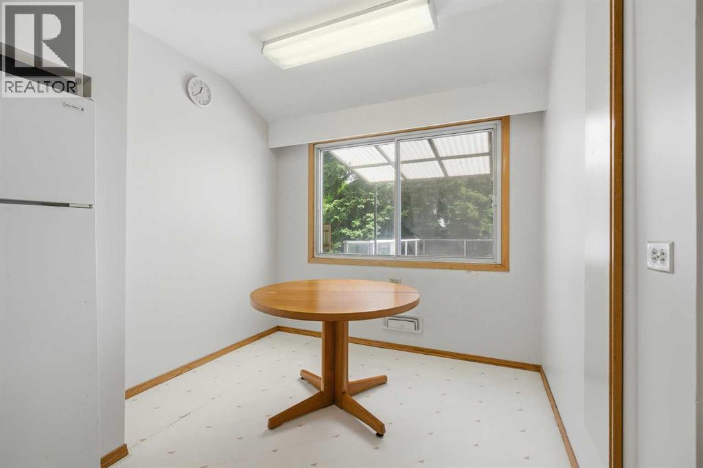 1738 Suffolk Street Sw Property Photo 14