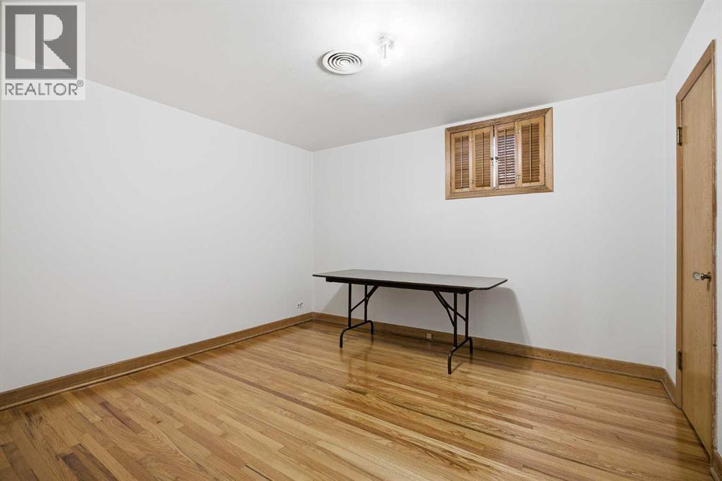 1738 Suffolk Street Sw Property Photo 23