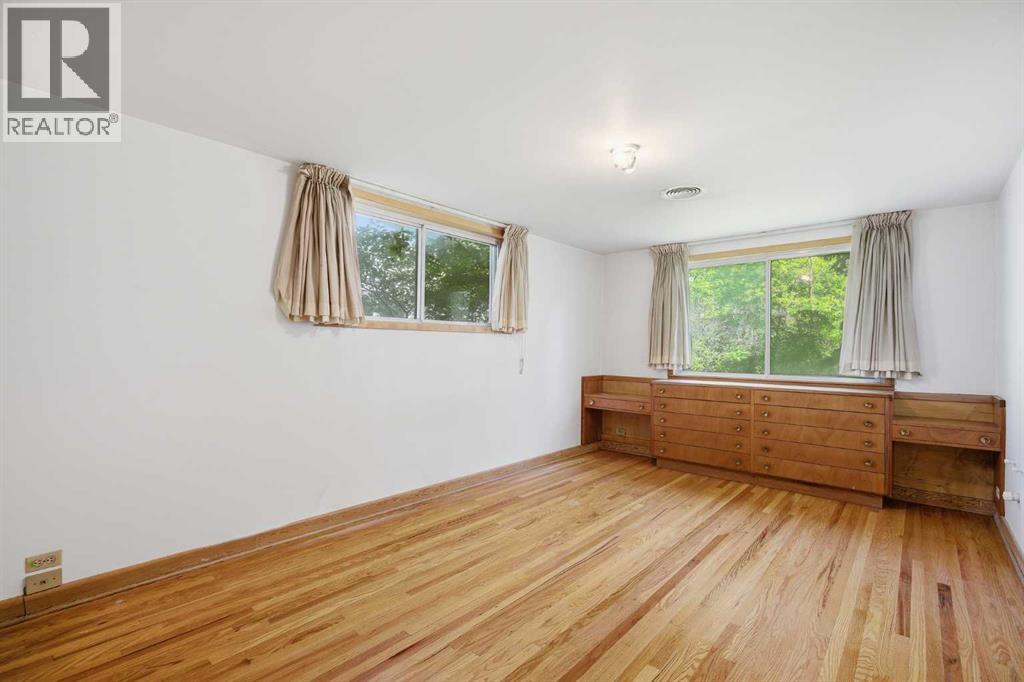 1738 Suffolk Street Sw Property Photo 25