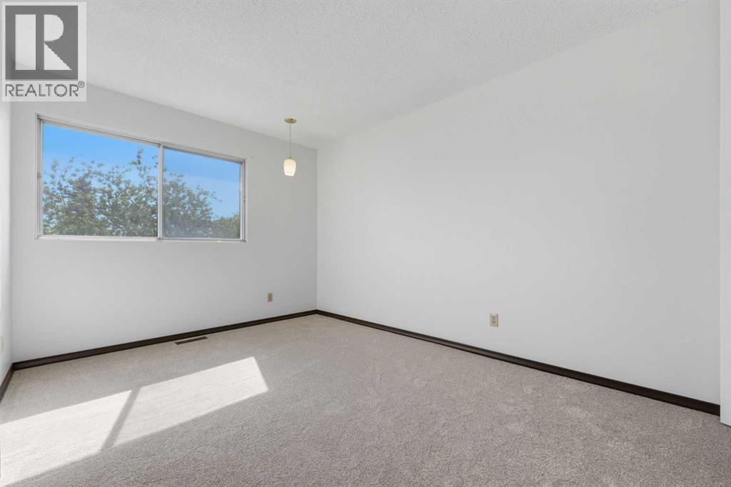 222 Marlborough Way Ne Property Photo 11