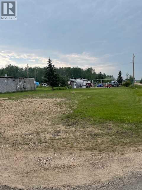 5108 53 Street Property Photo 5