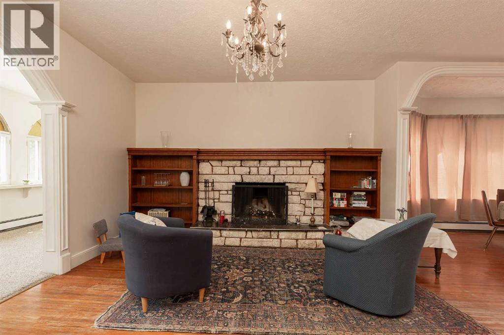 622 10 Street South Property Photo 7