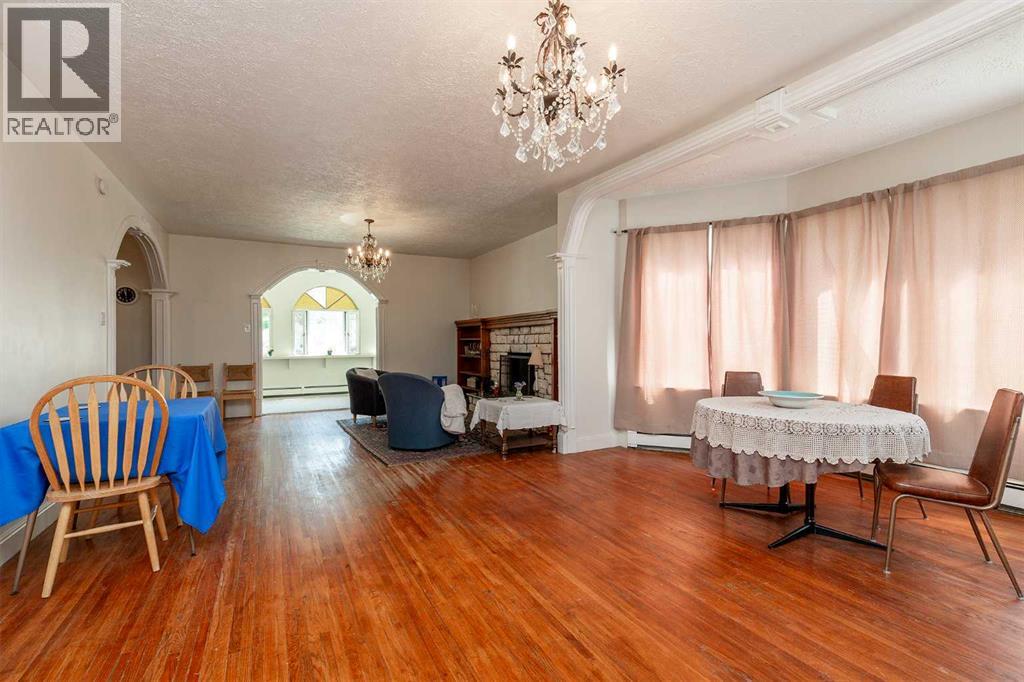 622 10 Street South Property Photo 10