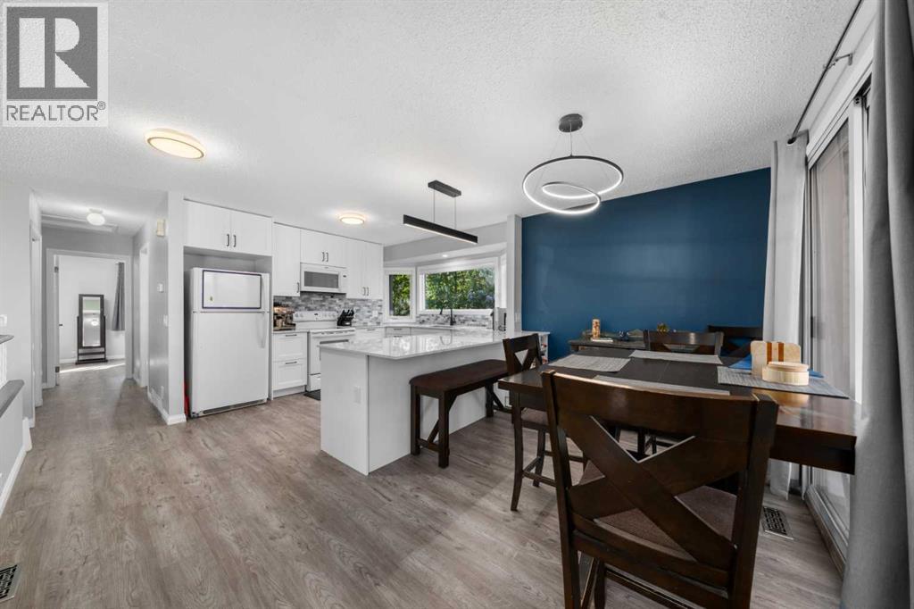 24 Cedardale Rise Sw Property Photo 1