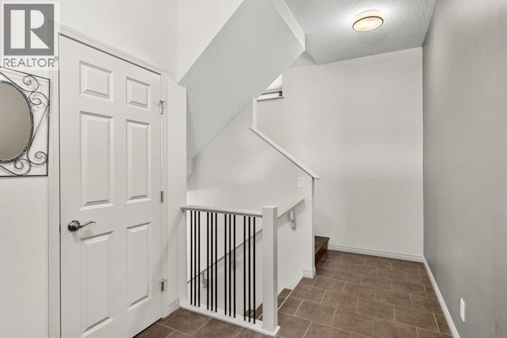 158 Skyview Point Crescent Ne Property Photo 4