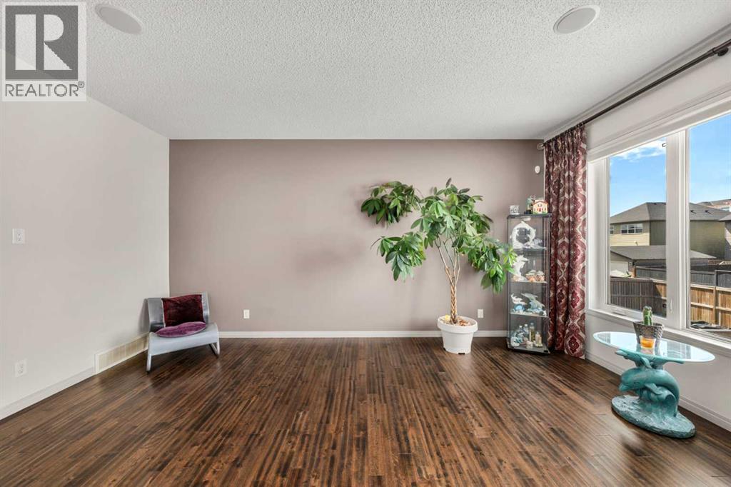 158 Skyview Point Crescent Ne Property Photo 7