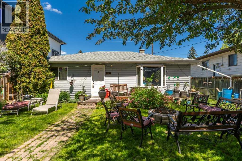 8812 46 Avenue Nw Photo de la propriété 1
