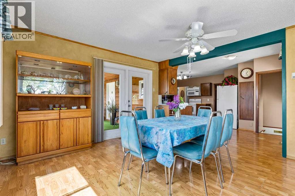 80060 475 Avenue E Property Photo 11