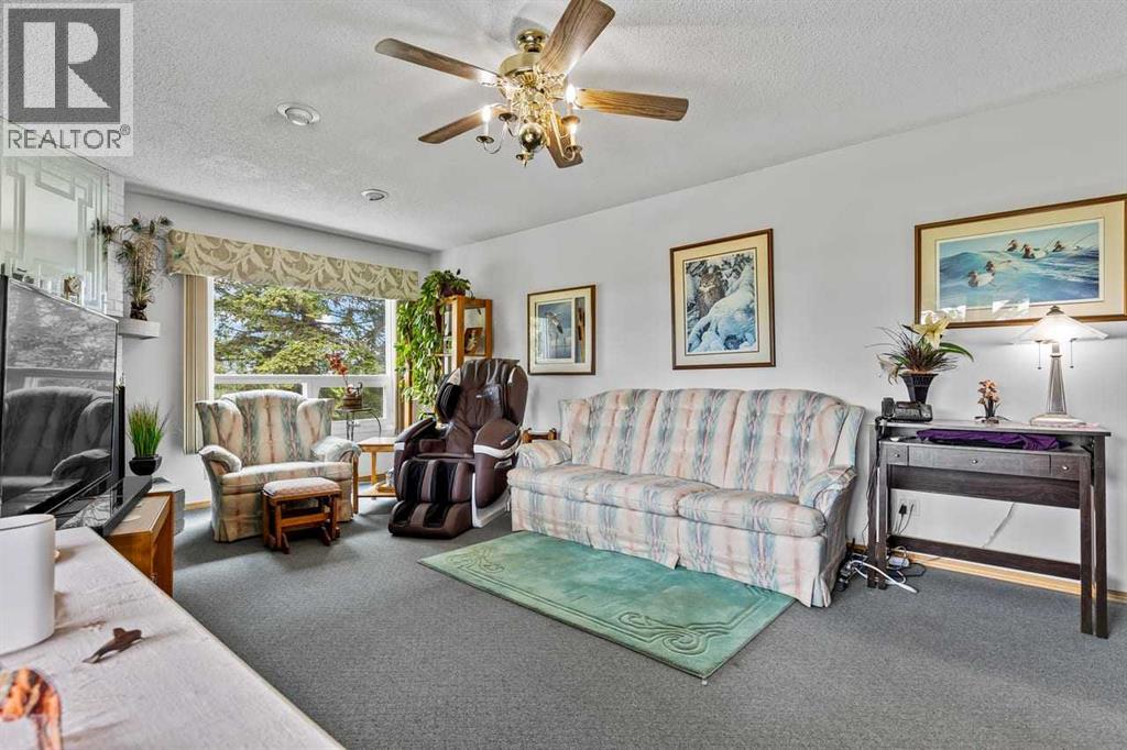 80060 475 Avenue E Property Photo 13