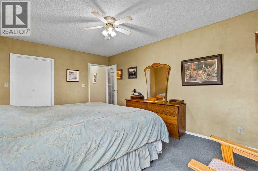 80060 475 Avenue E Property Photo 16