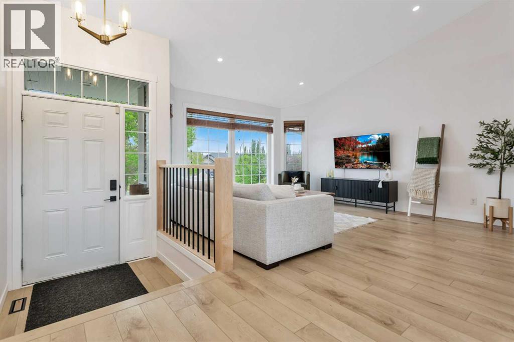 33 Walker Boulevard Property Photo 7