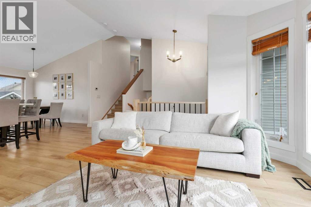 33 Walker Boulevard Property Photo 10