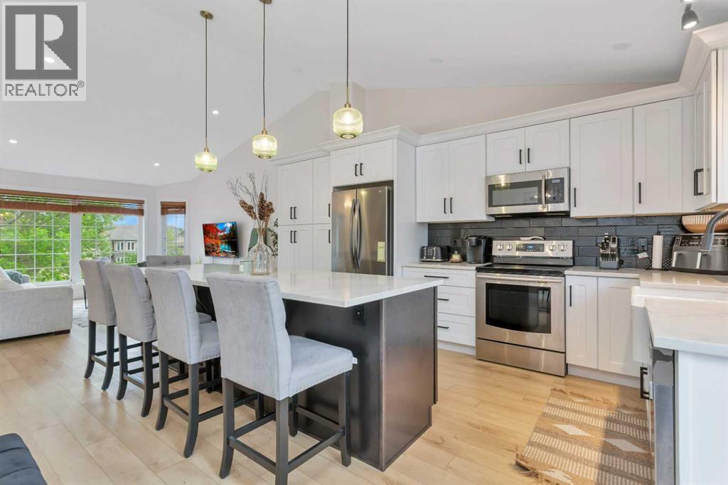 33 Walker Boulevard Property Photo 14