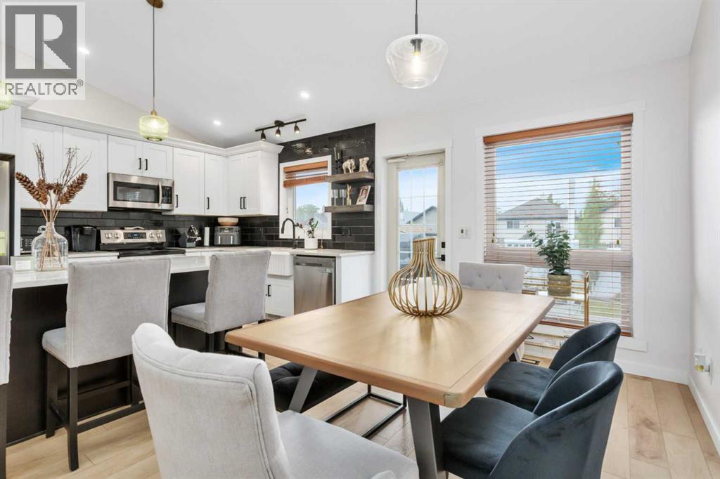 33 Walker Boulevard Property Photo 19