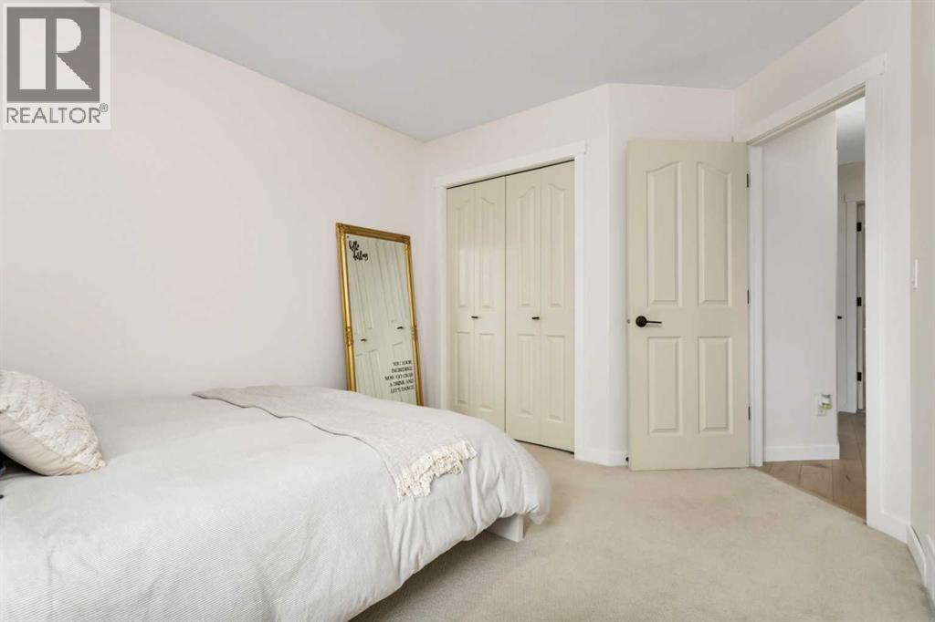 33 Walker Boulevard Property Photo 31