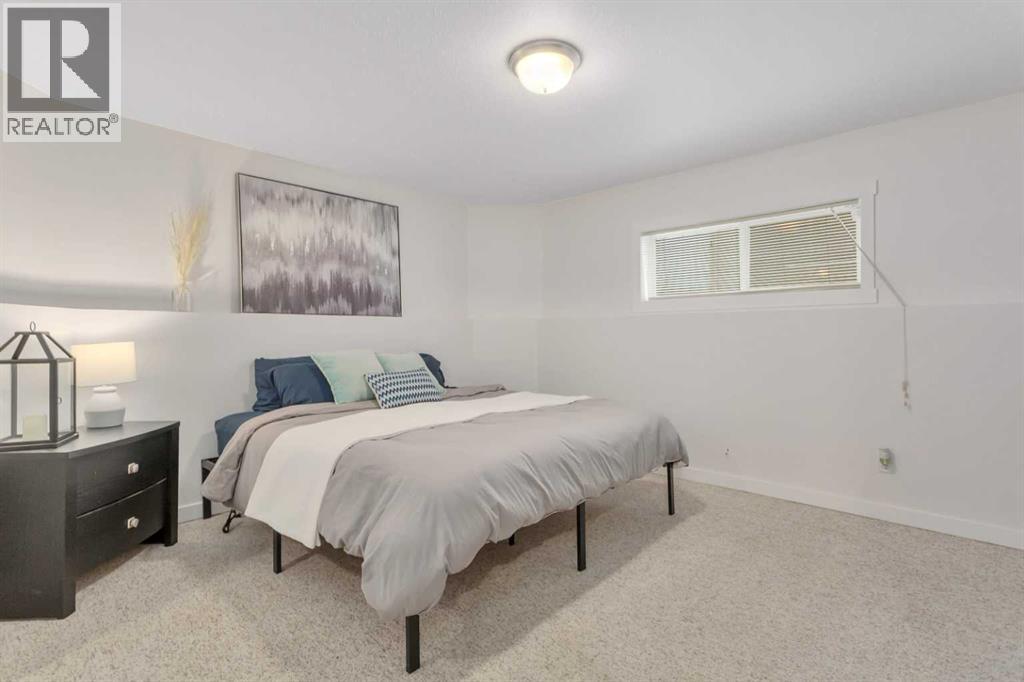 33 Walker Boulevard Property Photo 38