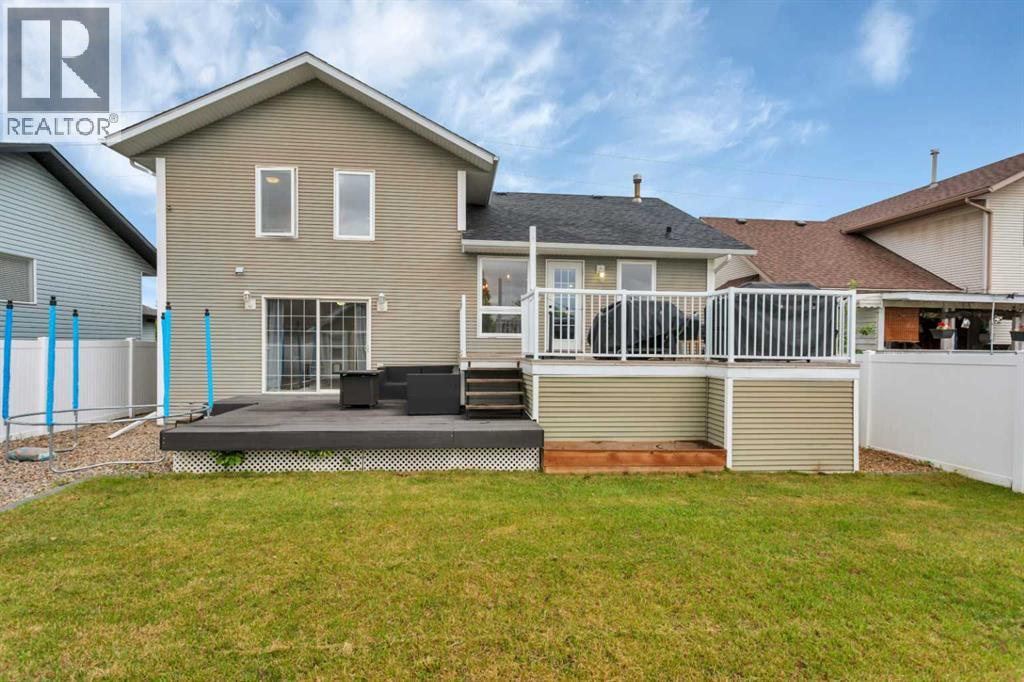 33 Walker Boulevard Property Photo 47