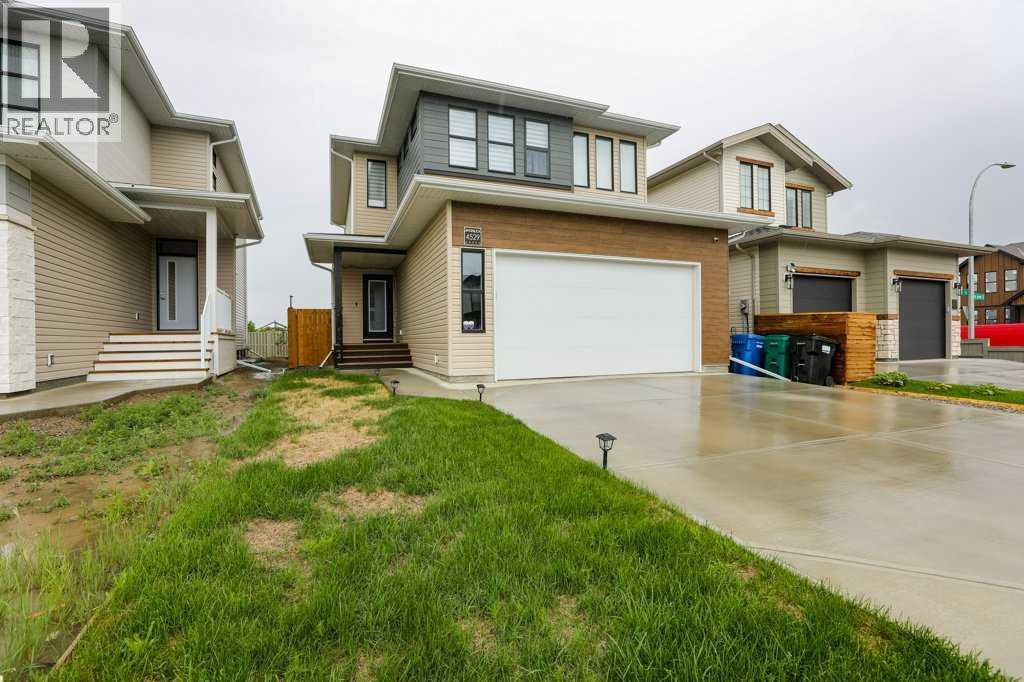 4529 31 Avenue S Photo de la propriété 1