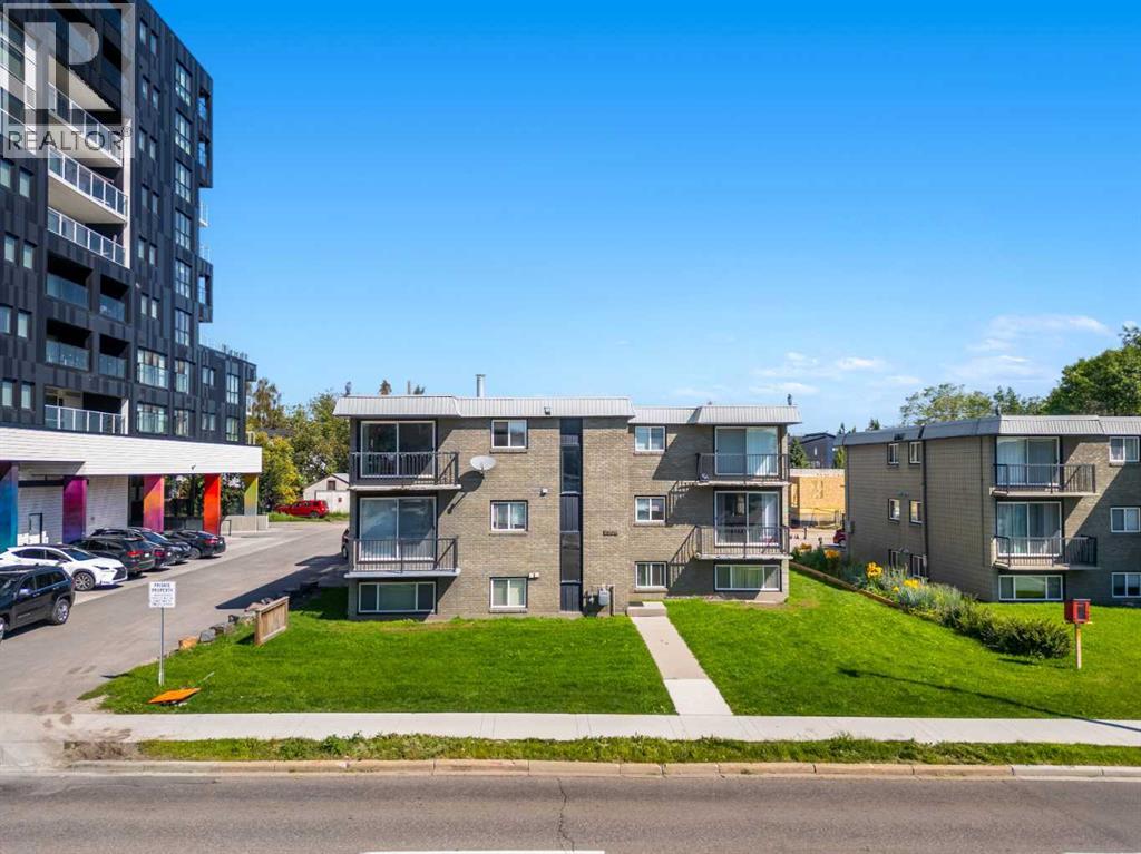 2906 17 Avenue Southwest