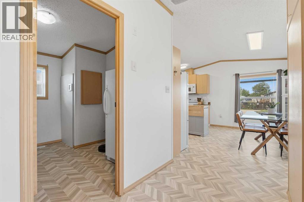 39 Keystone Crossing Property Photo 11
