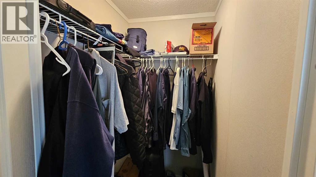 5016 49 Street Property Photo 19