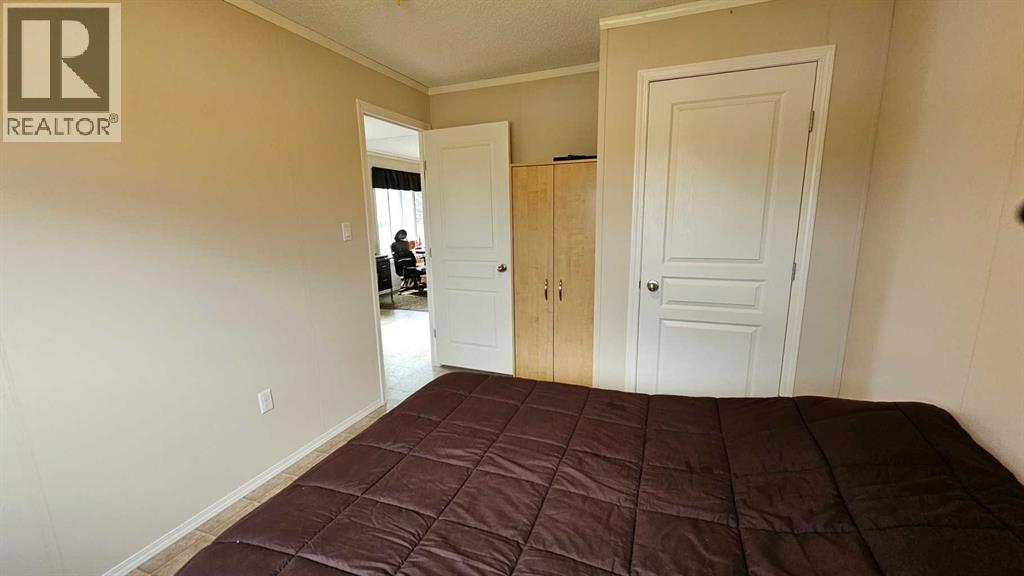 5016 49 Street Property Photo 30